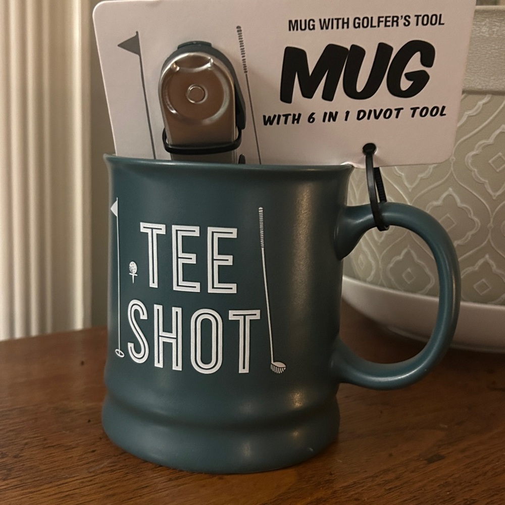 Golfers Set of 2 Tee Shot Golf Mug in Hunter Green + 6 in 1 Divot Tool Golf Gift